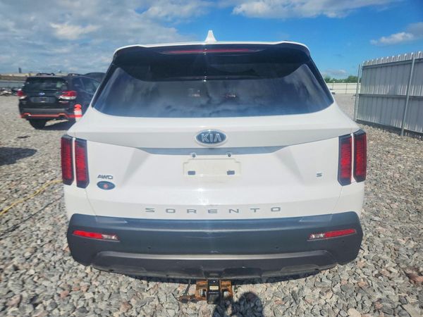 2021 KIA SORENTO S