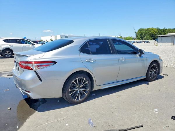 2018 TOYOTA CAMRY L/LE/SE/XLE