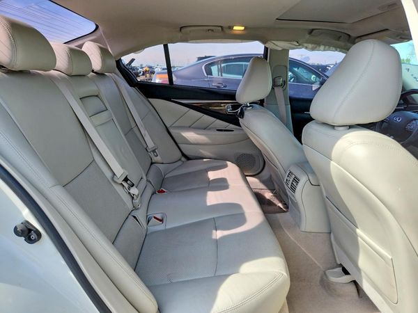 2017 INFINITI Q50