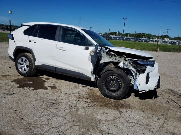 2024 TOYOTA RAV4 LE