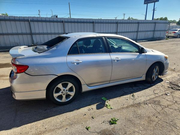 2012 TOYOTA COROLLA