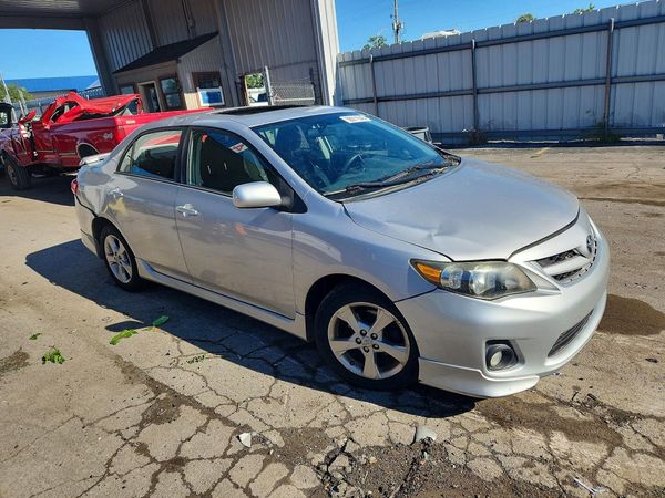 2012 TOYOTA COROLLA