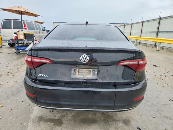 2021 VOLKSWAGEN JETTA S / SE / R-Line