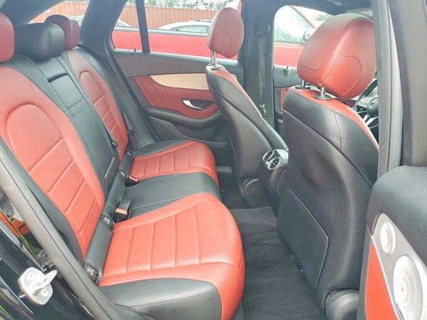 2020 MERCEDES-BENZ GLC GLC300-4M