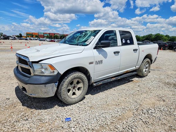 2018 RAM 1500 ST CREW CAB 4X4