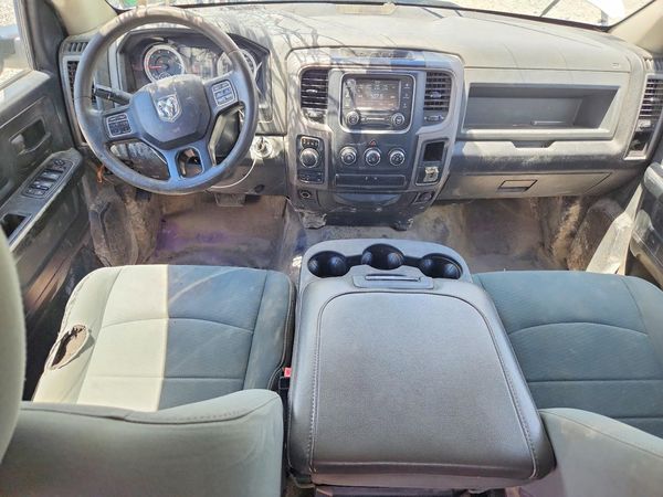 2018 RAM 1500 ST CREW CAB 4X4