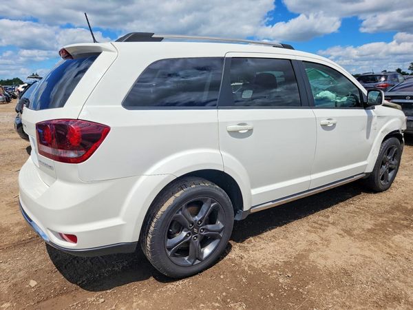 2018 DODGE JOURNEY Crossroad (M,U,C)