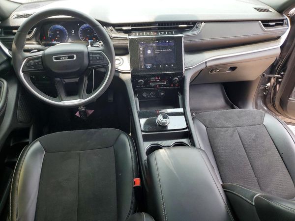 2024 JEEP GRAND CHEROKEE L LAREDO 4X4