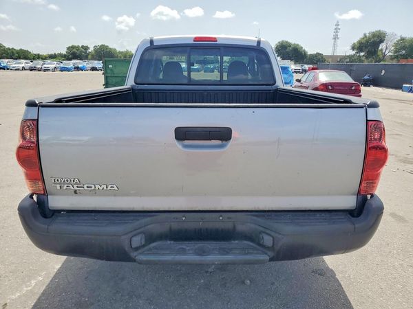 2015 TOYOTA TACOMA Delux Grade