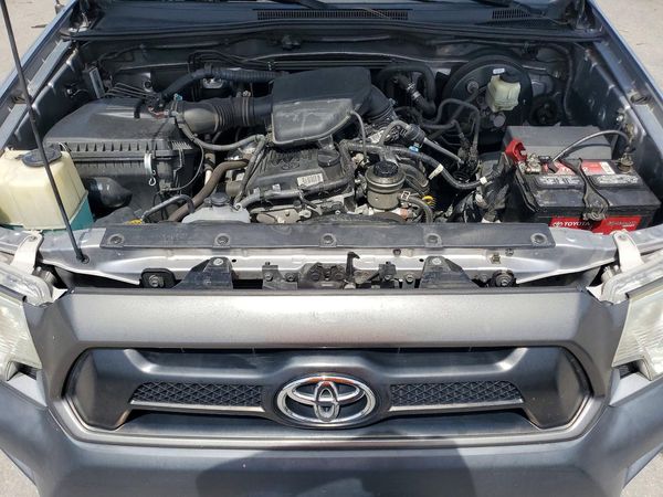 2015 TOYOTA TACOMA Delux Grade
