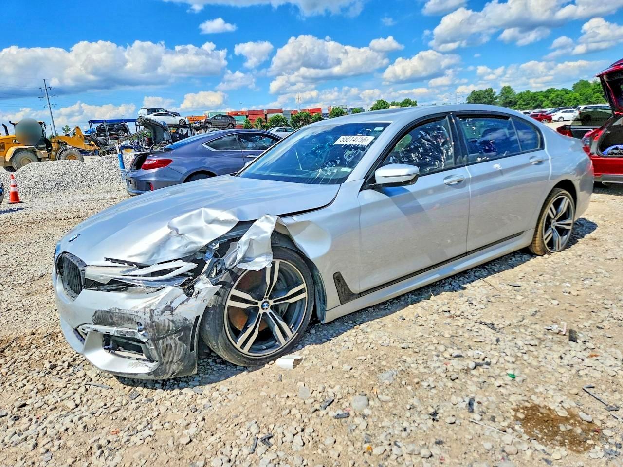 2016 BMW 750 xDrive