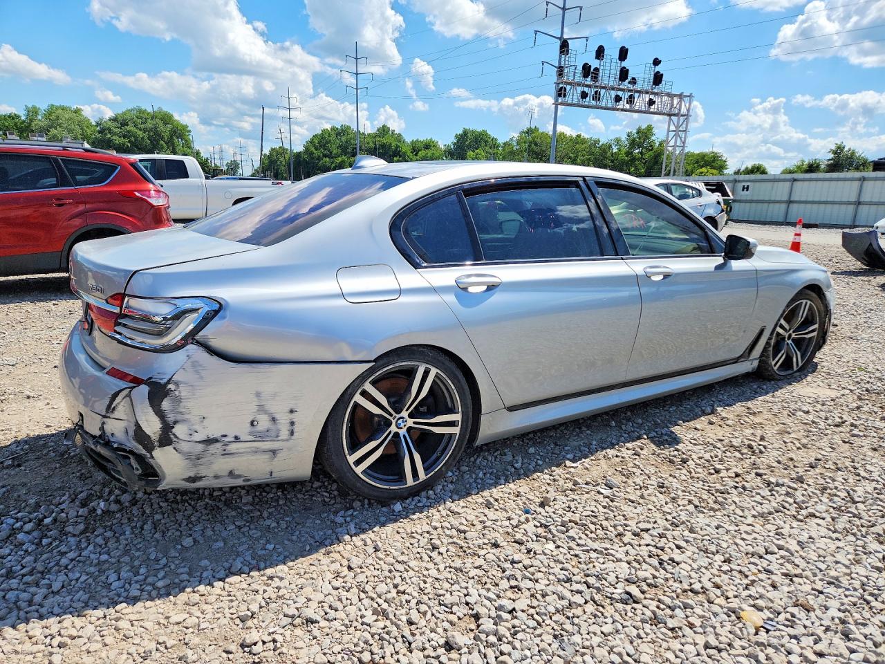 2016 BMW 750 xDrive