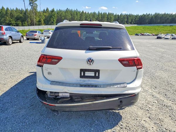 2018 VOLKSWAGEN TIGUAN SE, SEL