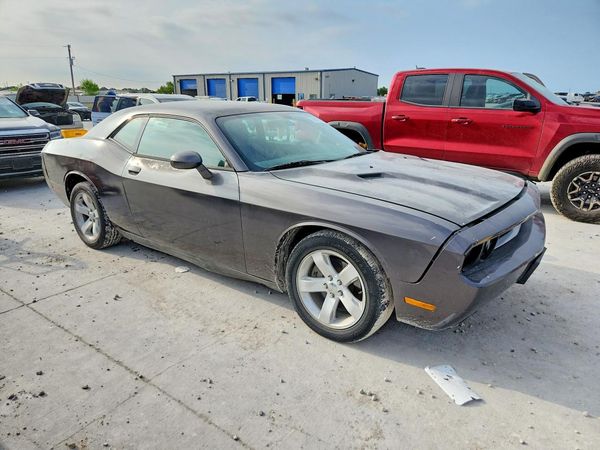 2013 DODGE CHALLENGER Base