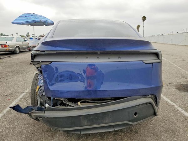 2026 TESLA MODEL Y