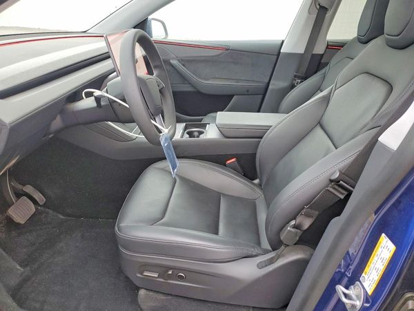 2026 TESLA MODEL Y