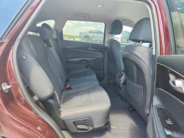 2020 KIA SORENTO L, LX, S