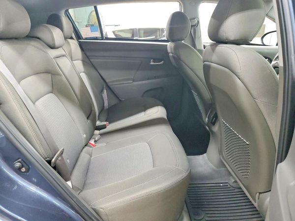 2016 KIA SPORTAGE LX w/Popular Pkg