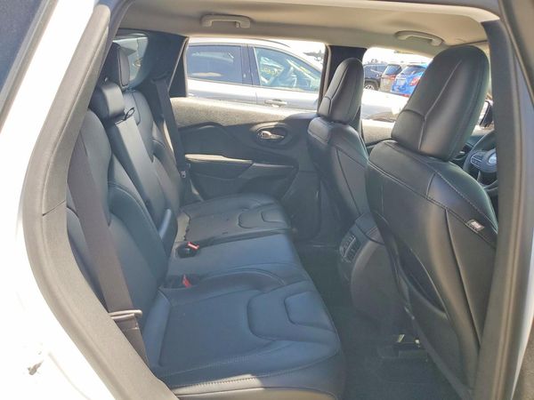 2022 JEEP CHEROKEE LATITUDE LUX 4X4