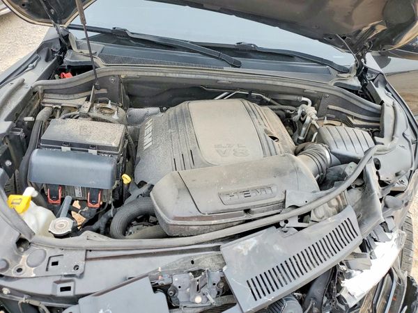 2021 DODGE DURANGO R/T — Engine bay