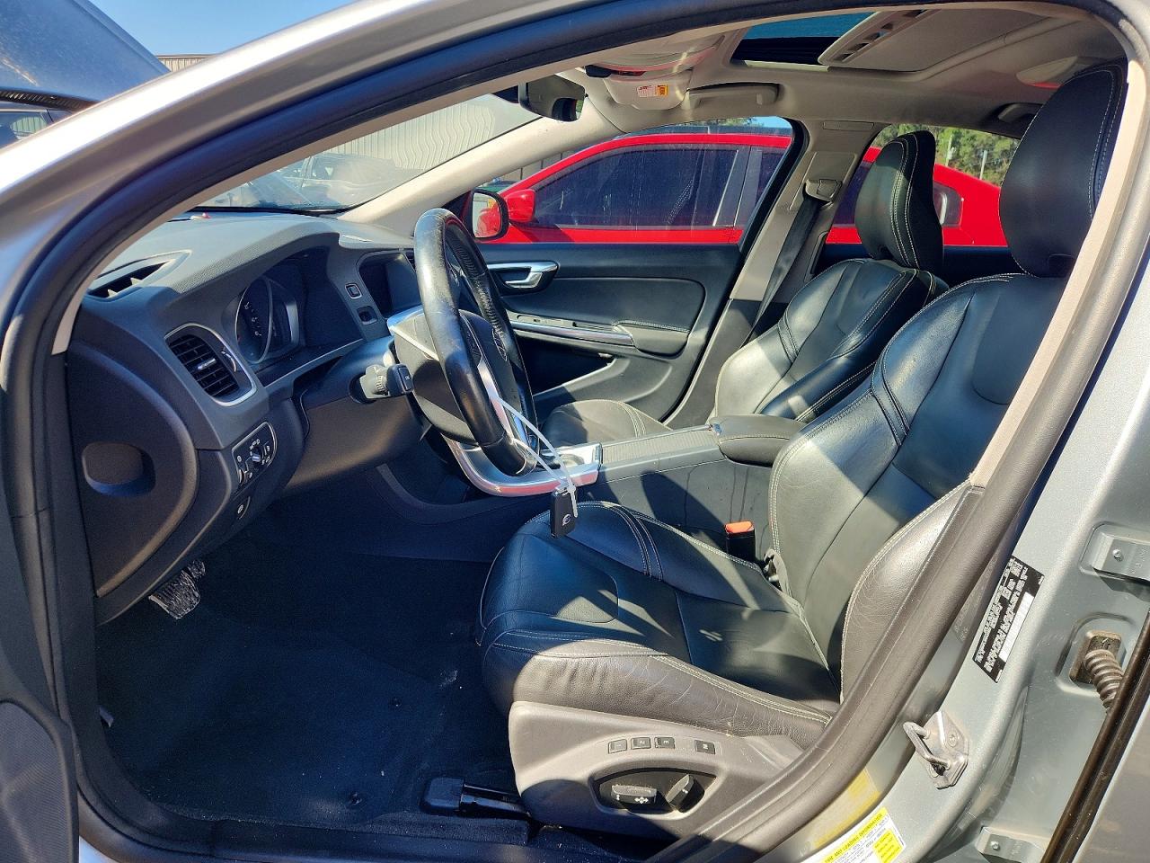 2017 VOLVO S60 Dynamic
