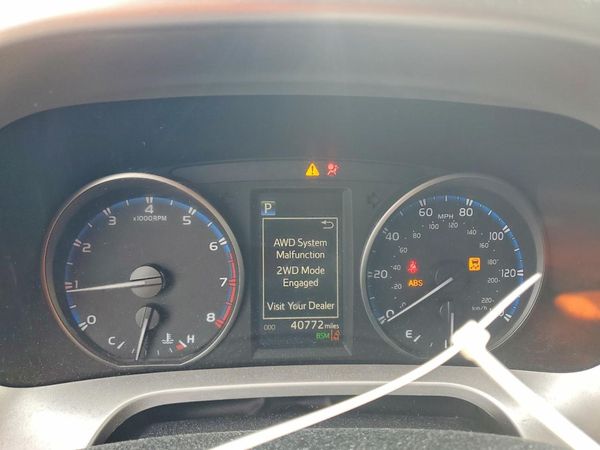 2018 TOYOTA RAV4 Adventure/XLE