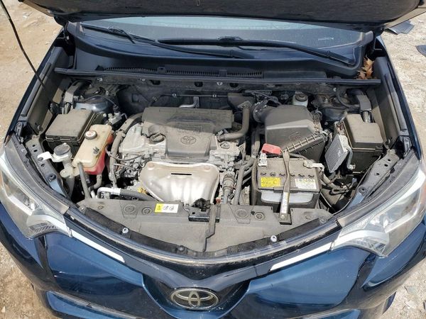 2018 TOYOTA RAV4 Adventure/XLE