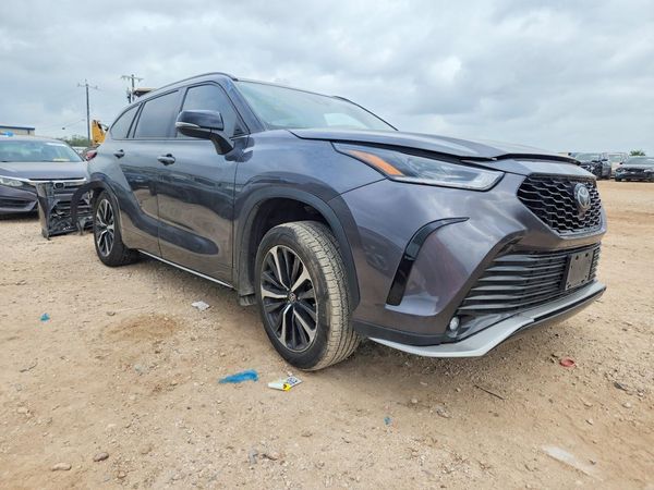2022 TOYOTA HIGHLANDER
