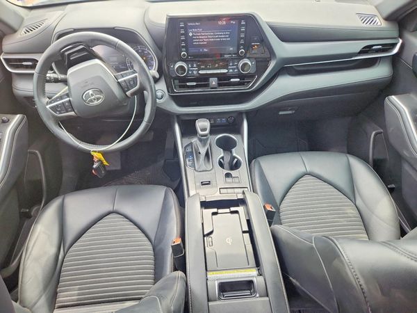 2022 TOYOTA HIGHLANDER