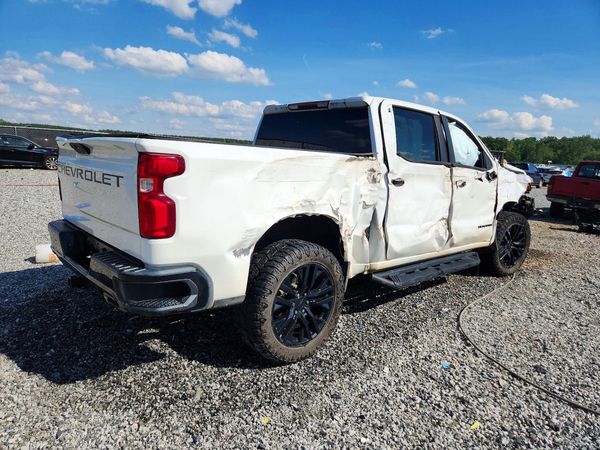 2019 CHEVROLET SILVERADO Trail Boss Custom