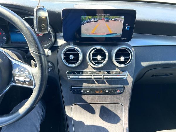 2020 MERCEDES-BENZ GLC GLC300