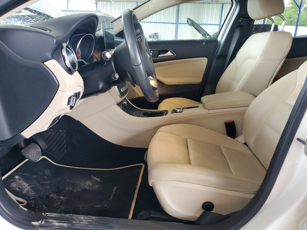 2018 MERCEDES-BENZ GLA GLA250
