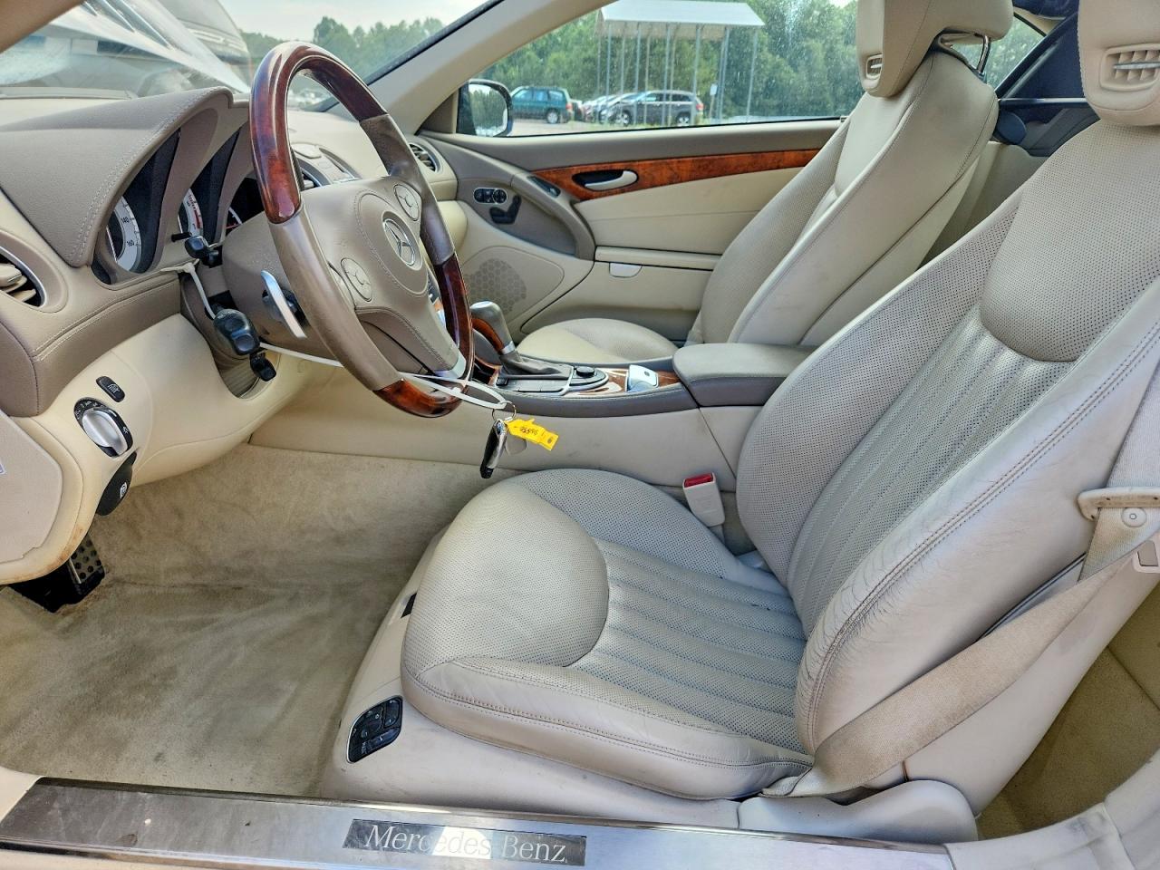 2011 MERCEDES-BENZ SL SL550