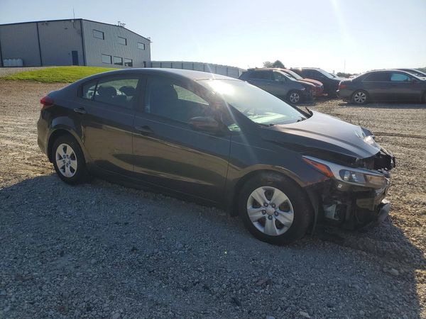 2017 KIA FORTE LX Base