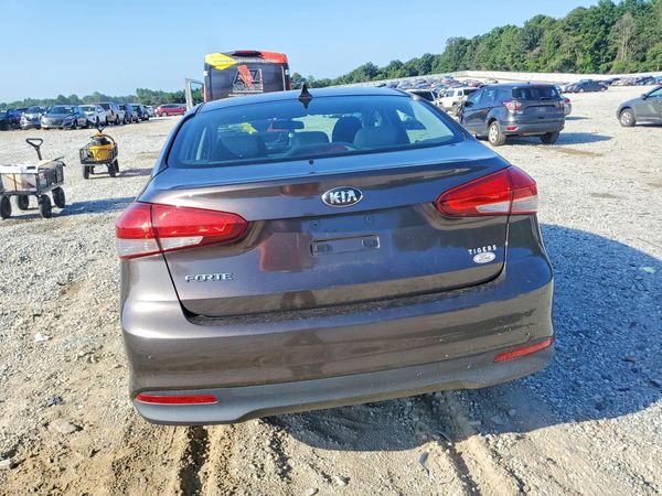 2017 KIA FORTE LX Base