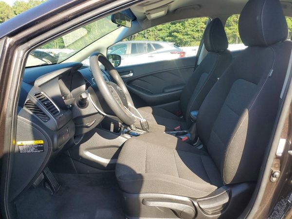 2017 KIA FORTE LX Base