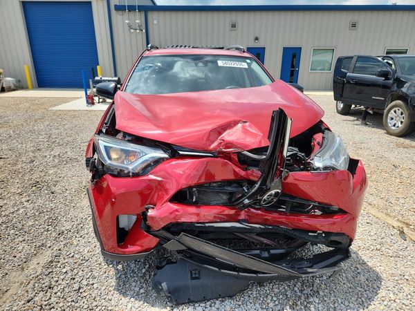 2017 TOYOTA RAV4 LE