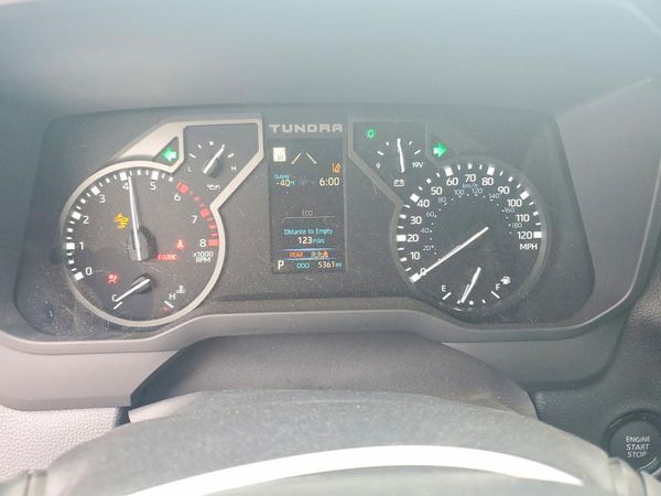 2026 TOYOTA TUNDRA SR