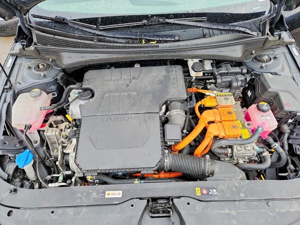 2024 HYUNDAI ELANTRA Blue