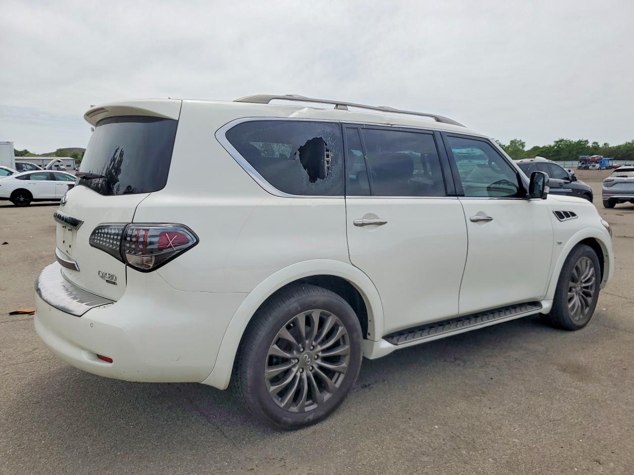 2015 INFINITI QX80