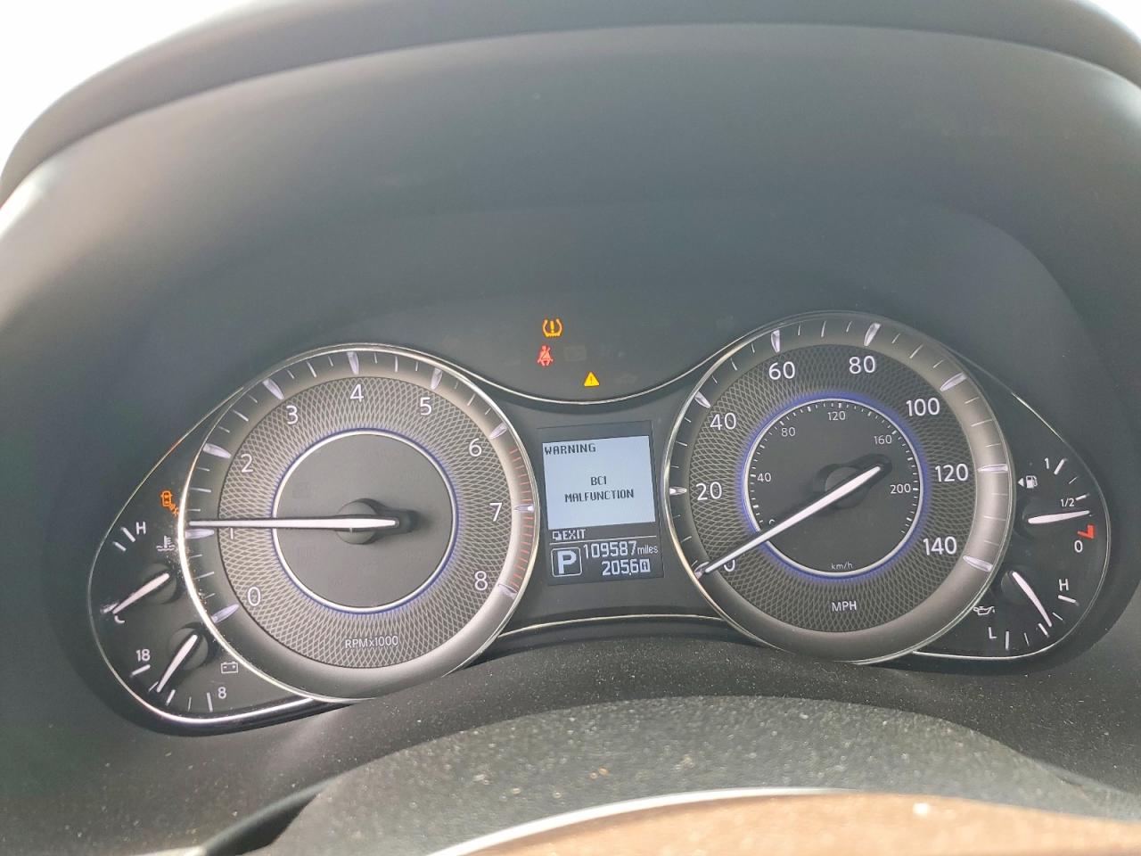 2015 INFINITI QX80