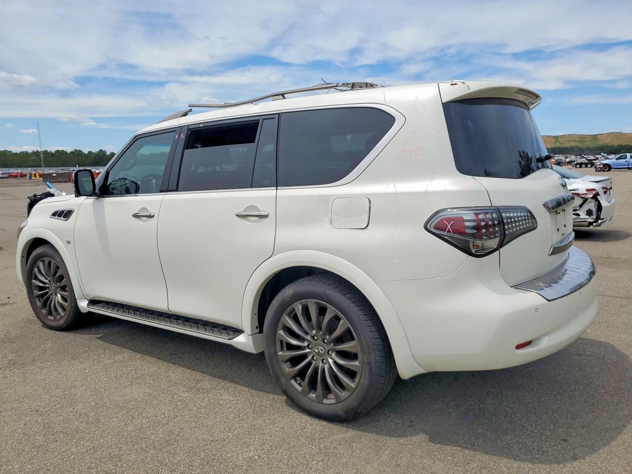 2015 INFINITI QX80