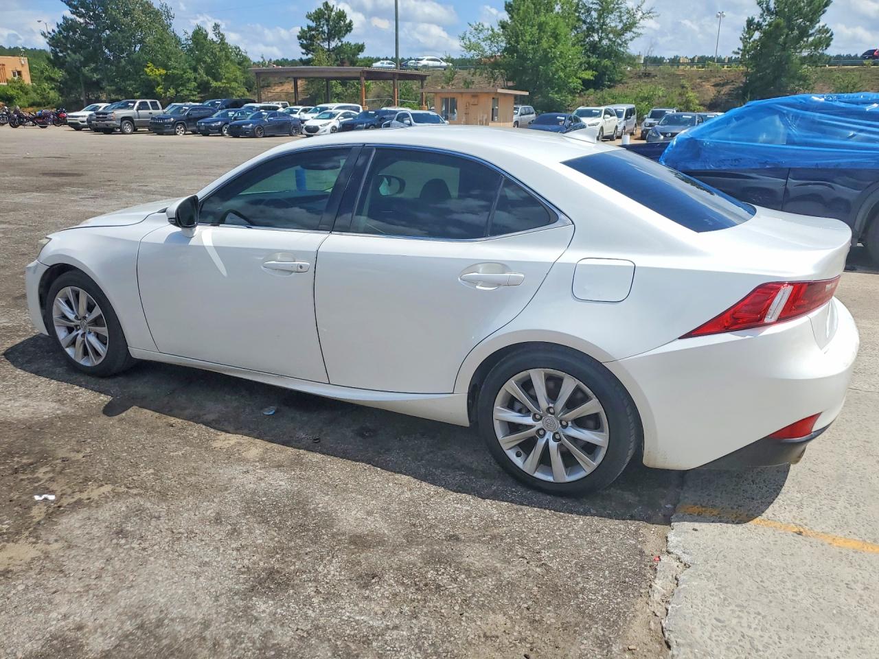 2016 LEXUS IS 200t