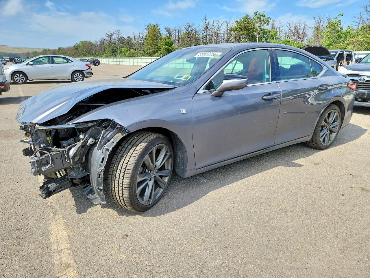 2019 LEXUS ES