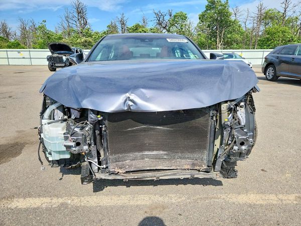 2019 LEXUS ES