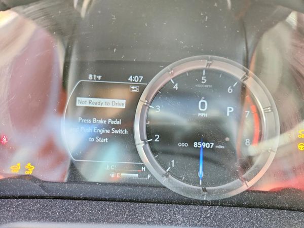 2019 LEXUS ES