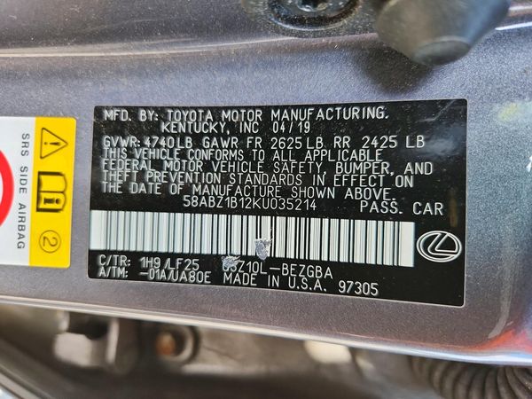 2019 LEXUS ES