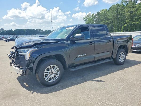2025 TOYOTA TUNDRA