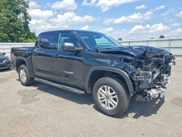 2025 TOYOTA TUNDRA