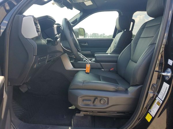 2025 TOYOTA TUNDRA